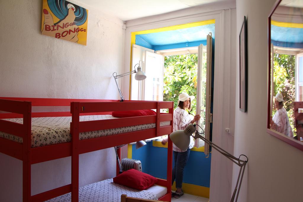 Arty Hostel Лиссабон Экстерьер фото